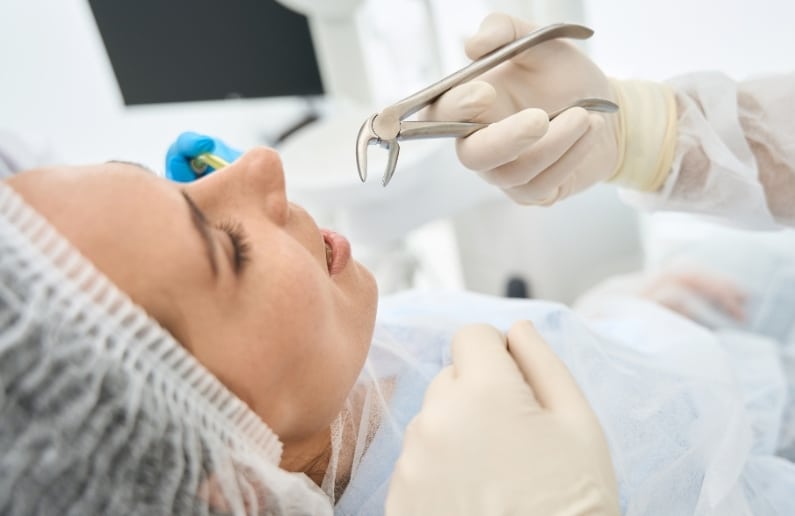 which tooth extraction is the most painful