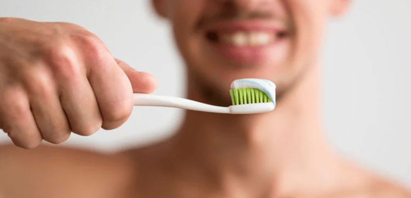 Tips for Choosing the Right Toothbrush and Toothpaste